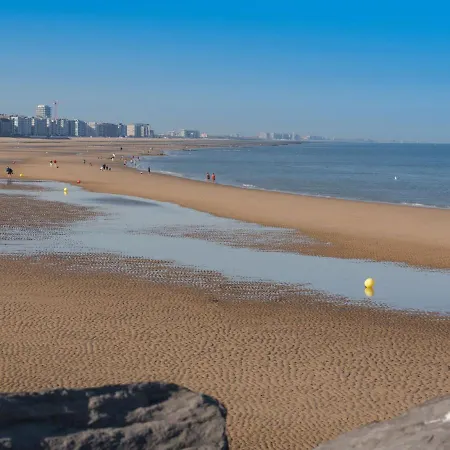 Apartment Residentie Golfslag By Interhome Ostend